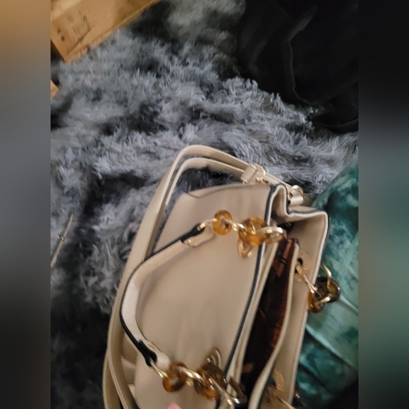 Elegant Cream Handbag